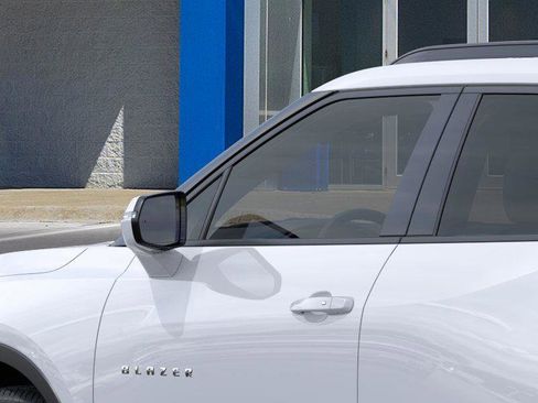 New 2026 Chevrolet Blazer LT image 12