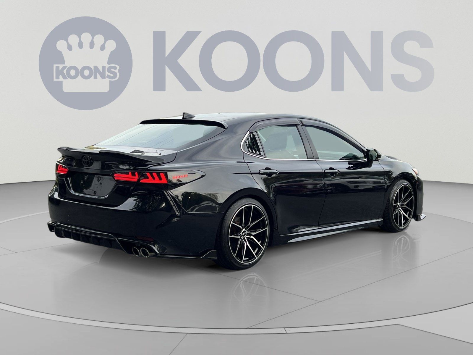 Used 2019 Toyota Camry SE w/ Audio Package FWD image 11