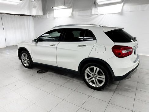 Used 2019 Mercedes-Benz GLA 250 4MATIC image 3