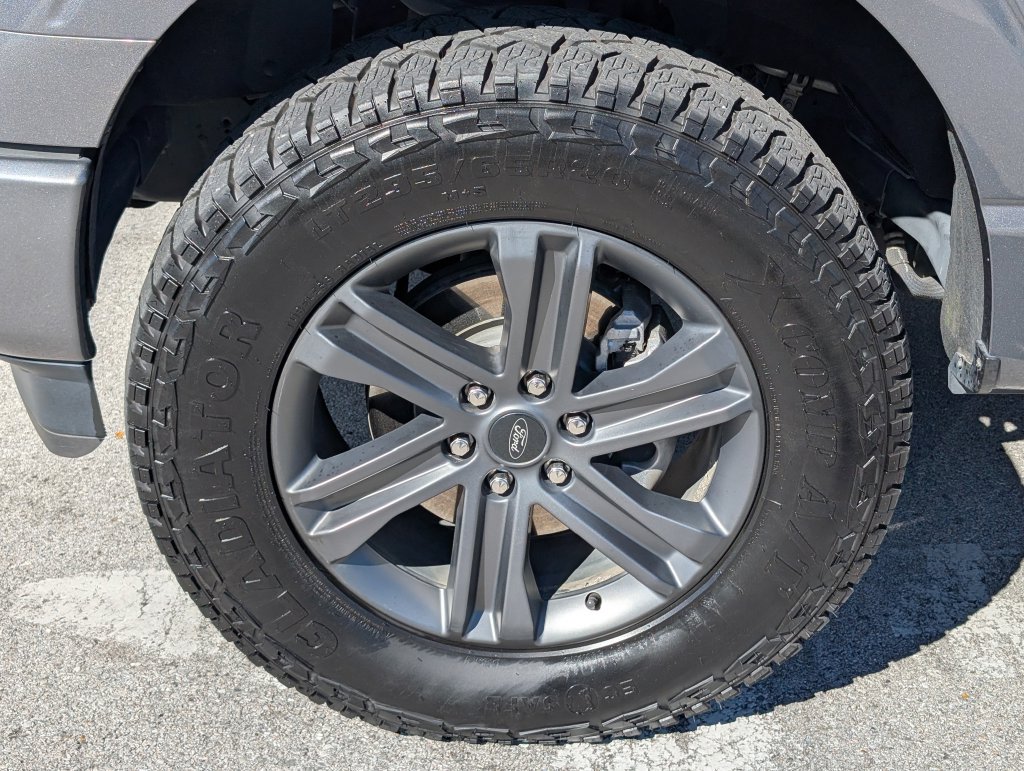 Used 2023 Ford F150 Lariat w/ Max Trailer Tow Package AWD/4WD image 33