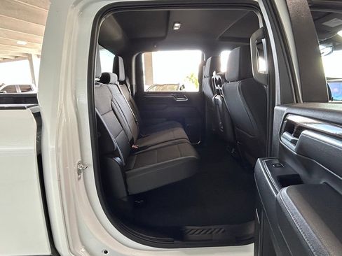 Used 2025 Chevrolet Silverado 3500 LT AWD/4WD image 39