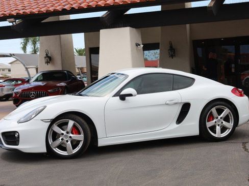 Used 2016 Porsche Cayman RWD image 5