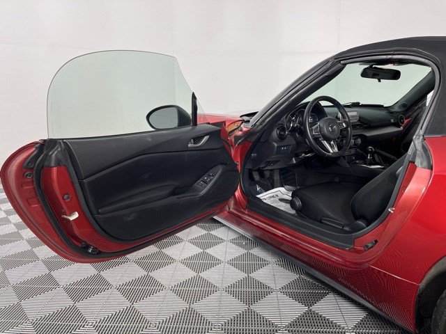 Used 2016 MAZDA MX-5 Miata Sport RWD image 14