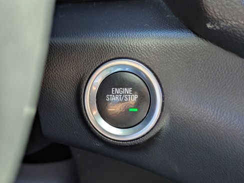 Used 2021 GMC Terrain SLT image 15