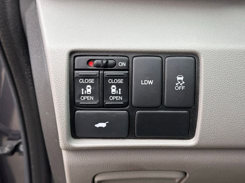 Used 2016 Honda Odyssey EX-L image 27