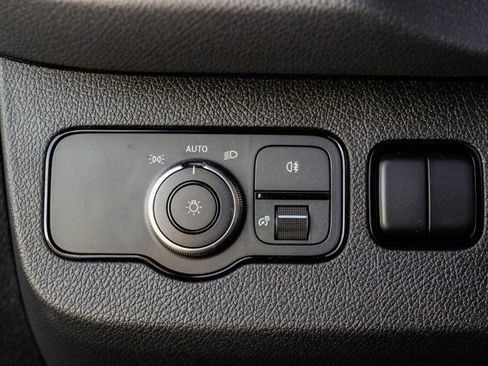 Used 2023 Mercedes-Benz Sprinter 3500 image 35