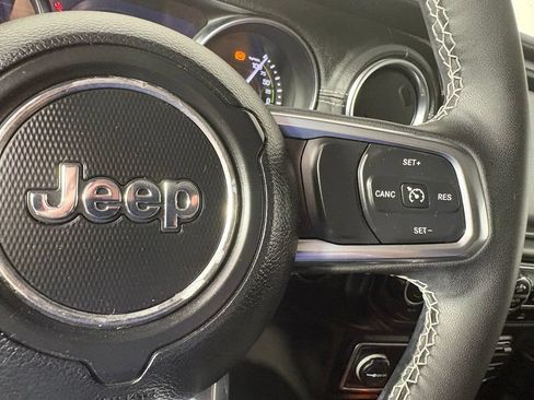 Used 2023 Jeep Wrangler Unlimited Sahara w/ Cold Weather Group AWD/4WD image 20