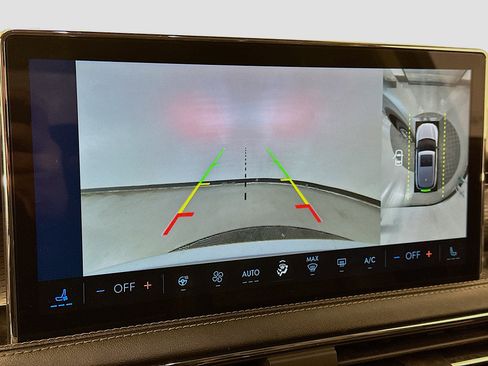 Used 2024 Lincoln Corsair Reserve w/ Equipment Group 201A image 23