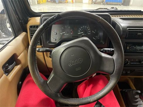 Used 1997 Jeep Wrangler Sahara image 14