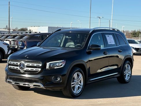 Used 2021 Mercedes-Benz GLB 250 image 3