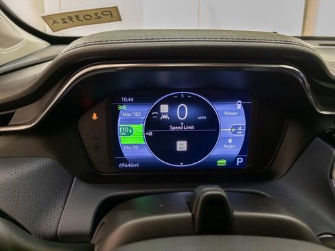 Used 2022 Chevrolet Bolt EUV Premier w/ Launch Edition image 15