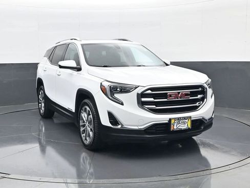 Used 2019 GMC Terrain SLT w/ Preferred Package FWD image 3