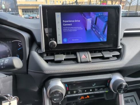 Certified 2025 Toyota RAV4 LE image 25