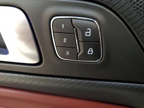 Used 2024 Ford Mustang GT Premium image 18