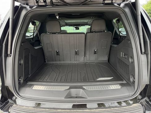 New 2026 Chevrolet Suburban Premier w/ Sun And Tow Package AWD/4WD image 27