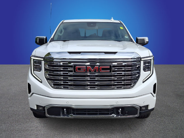 Used 2023 GMC Sierra 1500 Denali AWD/4WD image 2