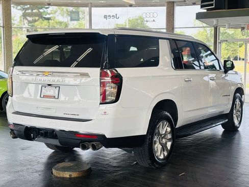 Used 2023 Chevrolet Suburban Premier AWD/4WD image 7