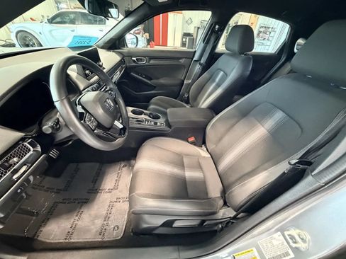 Used 2025 Honda Civic Sport image 10