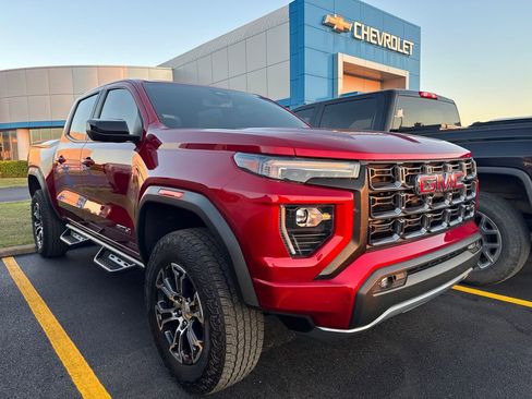 Used 2024 GMC Canyon AT4 w/ AT4 Premium Package image 3