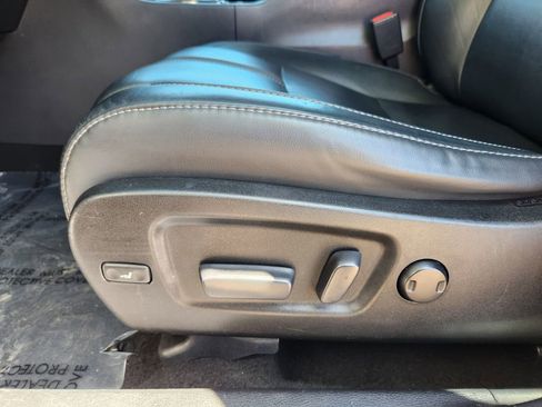 Used 2018 Toyota Highlander SE AWD/4WD image 13