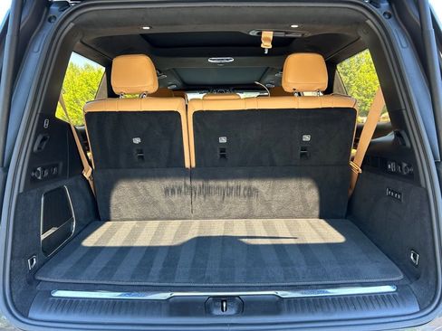 Used 2024 Jeep Grand Wagoneer Series III w/ Rear Seat Video Group 1 AWD/4WD image 53