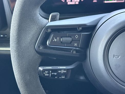 Certified 2024 Porsche Cayenne Coupe AWD/4WD image 26