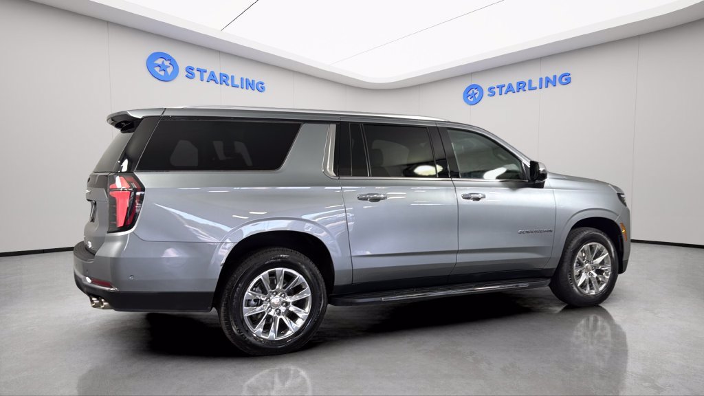 Used 2025 Chevrolet Suburban Premier RWD image 11