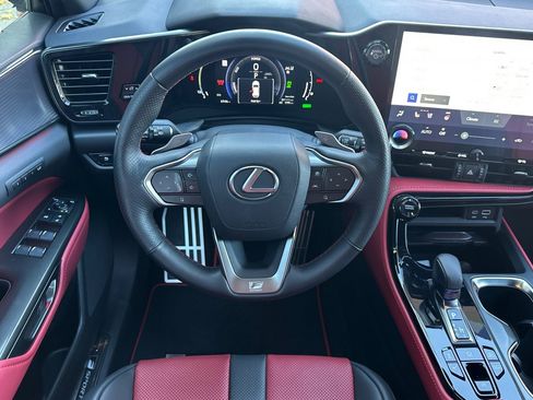 Used 2025 Lexus NX 450h+ F Sport image 18