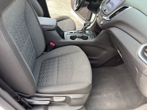 Used 2024 Chevrolet Equinox LT image 29