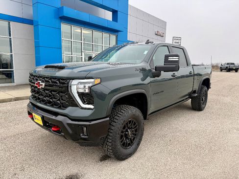 New 2026 Chevrolet Silverado 2500 ZR2 w/ LPO, Dark Essentials Package image 8