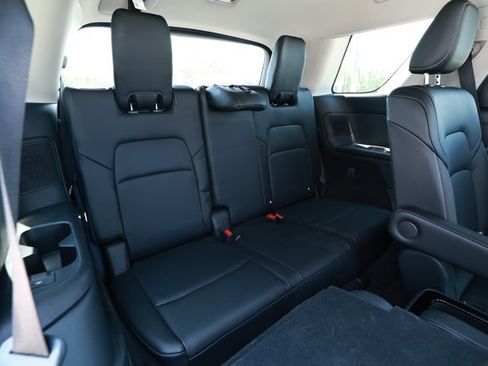 Used 2022 Nissan Pathfinder SL w/ SL Premium Package FWD image 33