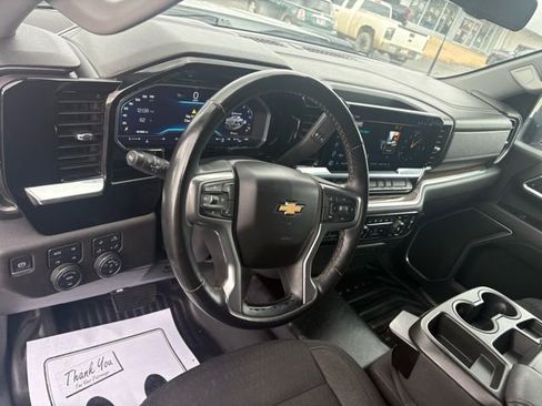 Used 2024 Chevrolet Silverado 3500 LT w/ Convenience Package image 30