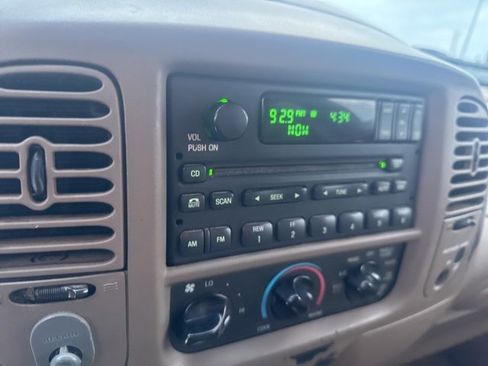 Used 2001 Ford F150 XL image 40