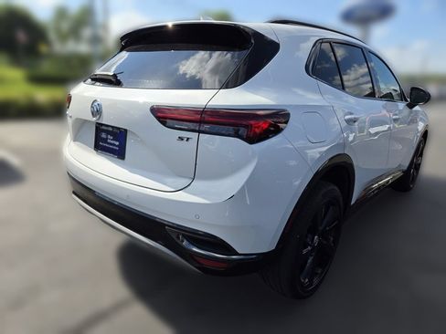 Used 2022 Buick Envision Preferred FWD image 4