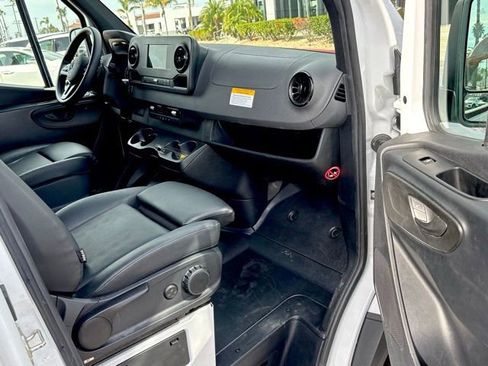 Used 2024 Mercedes-Benz Sprinter 144 Cargo image 27