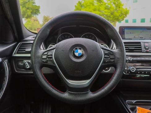 Used 2018 BMW 330i Sedan image 27