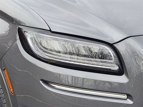 Certified 2023 Lincoln Nautilus Reserve image 16