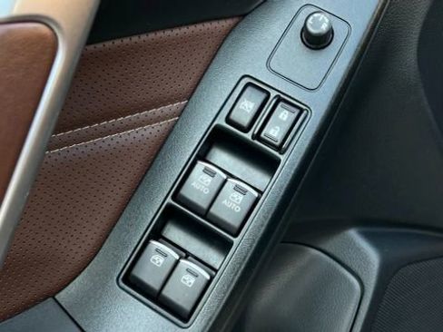 Used 2017 Subaru Forester 2.5i Touring image 62