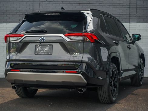 Used 2022 Toyota RAV4 XSE AWD/4WD image 5