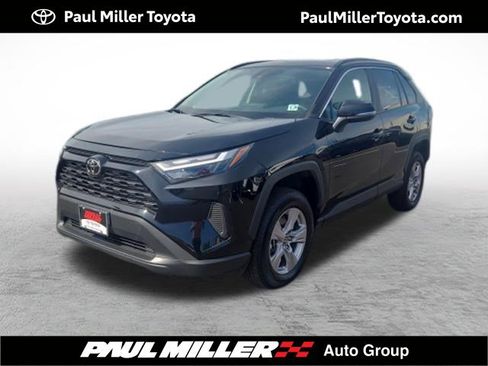 Certified 2025 Toyota RAV4 XLE AWD/4WD image 1