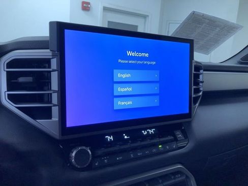 Used 2025 Toyota Tundra Limited image 24