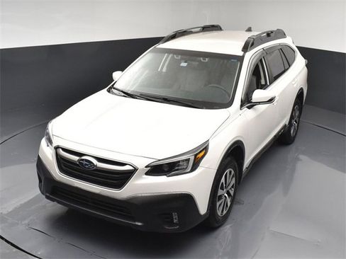 Used 2020 Subaru Outback Premium image 39