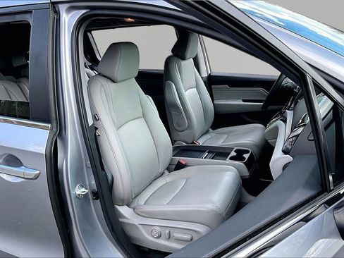 Used 2023 Honda Odyssey Touring image 23