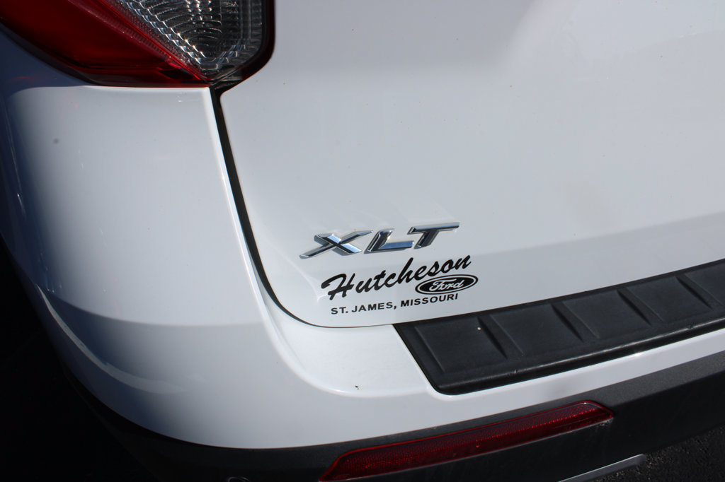 Used 2024 Ford Explorer XLT w/ Equipment Group 202A AWD/4WD image 6
