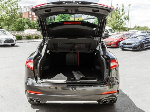 Used 2017 Maserati Levante S AWD/4WD image 36