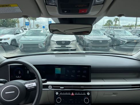 Used 2025 Hyundai Tucson SEL image 35