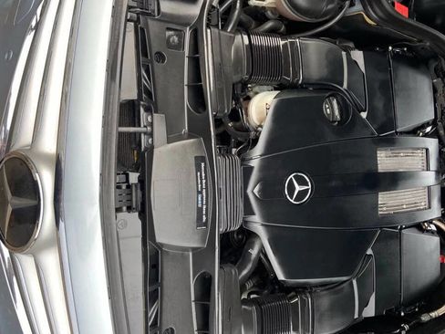 Used 2015 Mercedes-Benz E 400 Sedan w/ Driver Assistance Package image 14