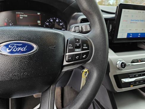 Certified 2022 Ford Explorer 4WD image 11