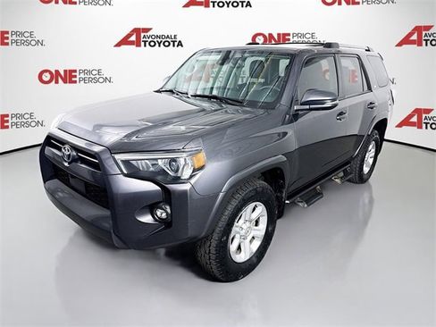 Certified 2022 Toyota 4Runner SR5 Premium image 3