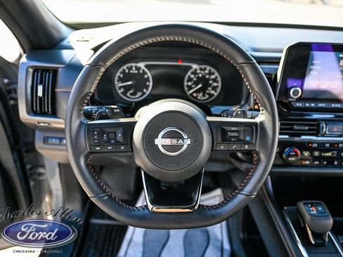 Used 2024 Nissan Pathfinder Rock Creek image 12